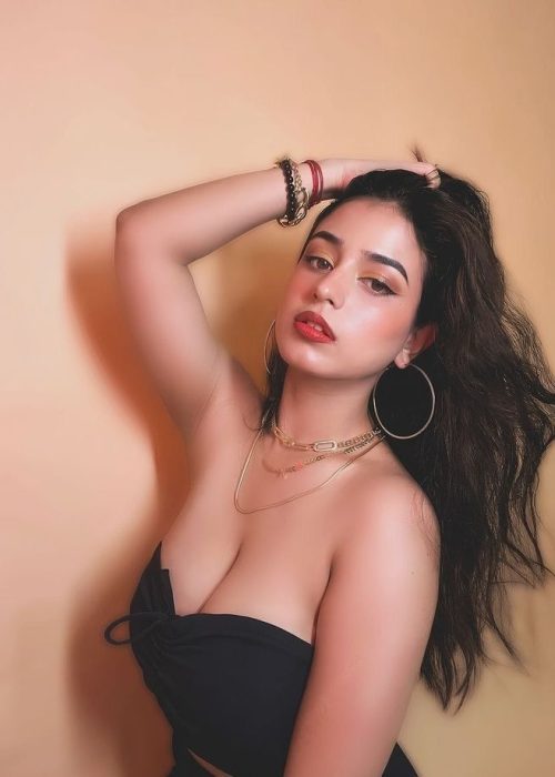 Call Girls Service in Lahore